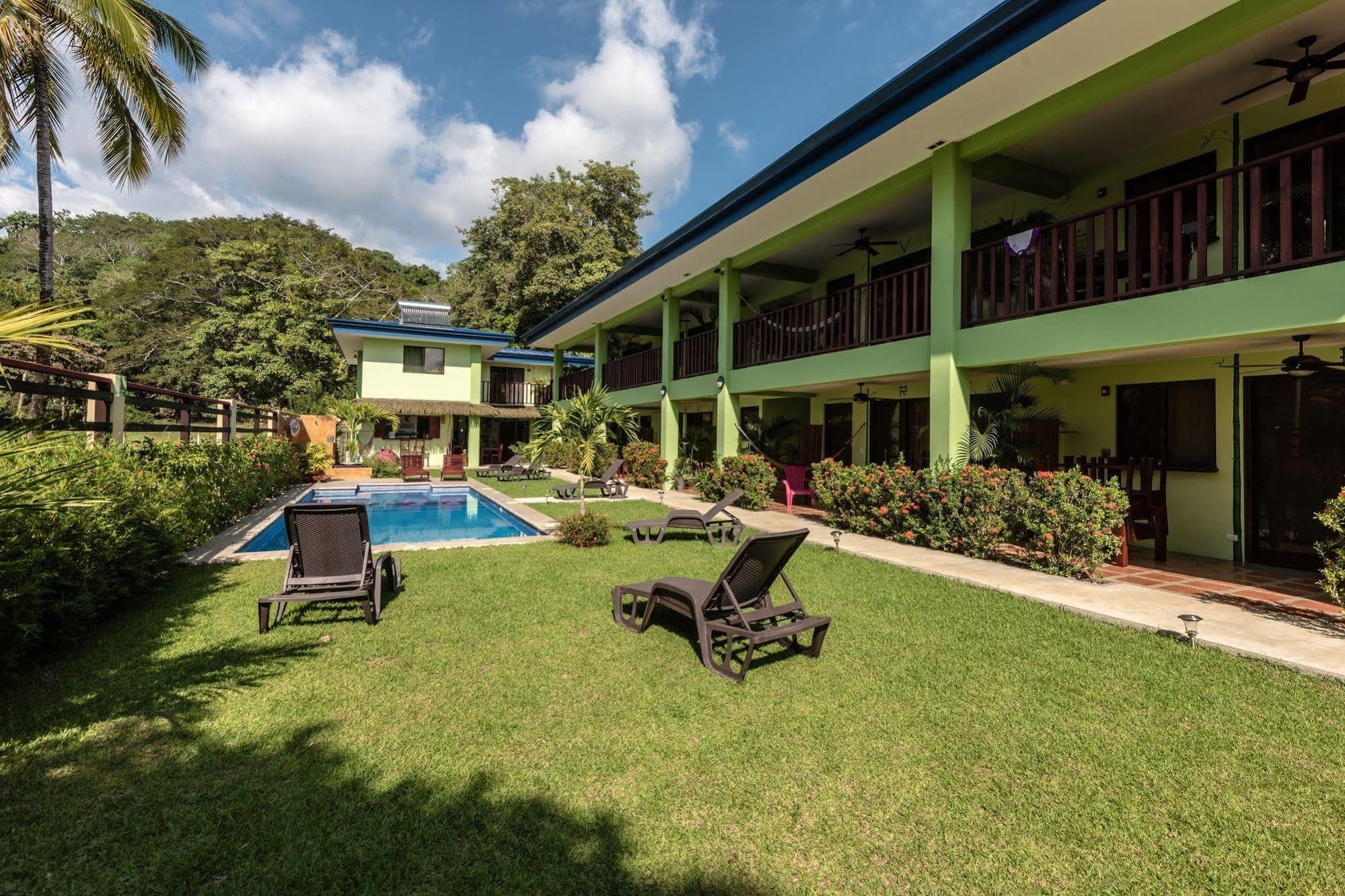 Mavi Surf Hotel Dominical Extérieur photo