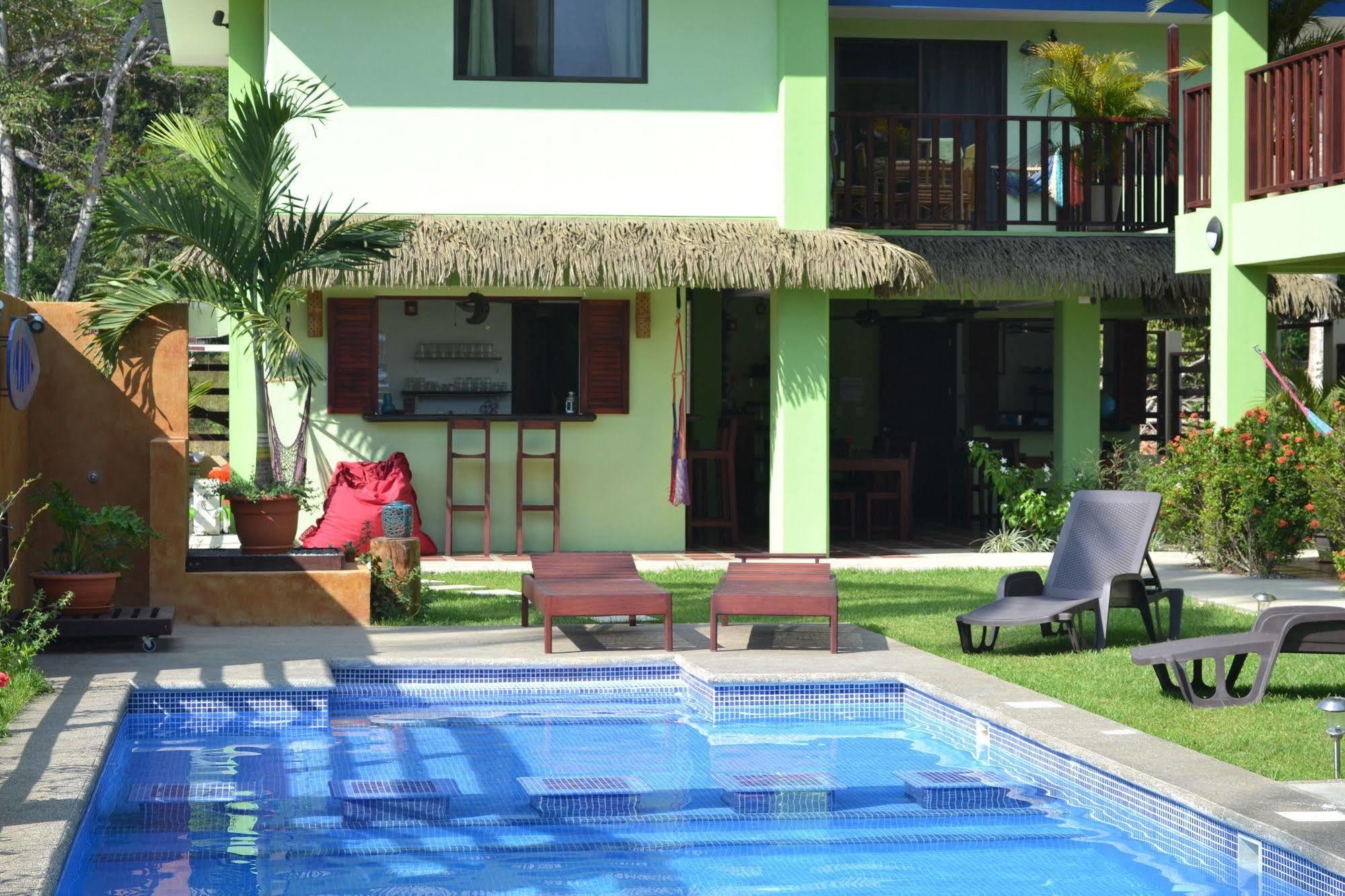 Mavi Surf Hotel Dominical Extérieur photo