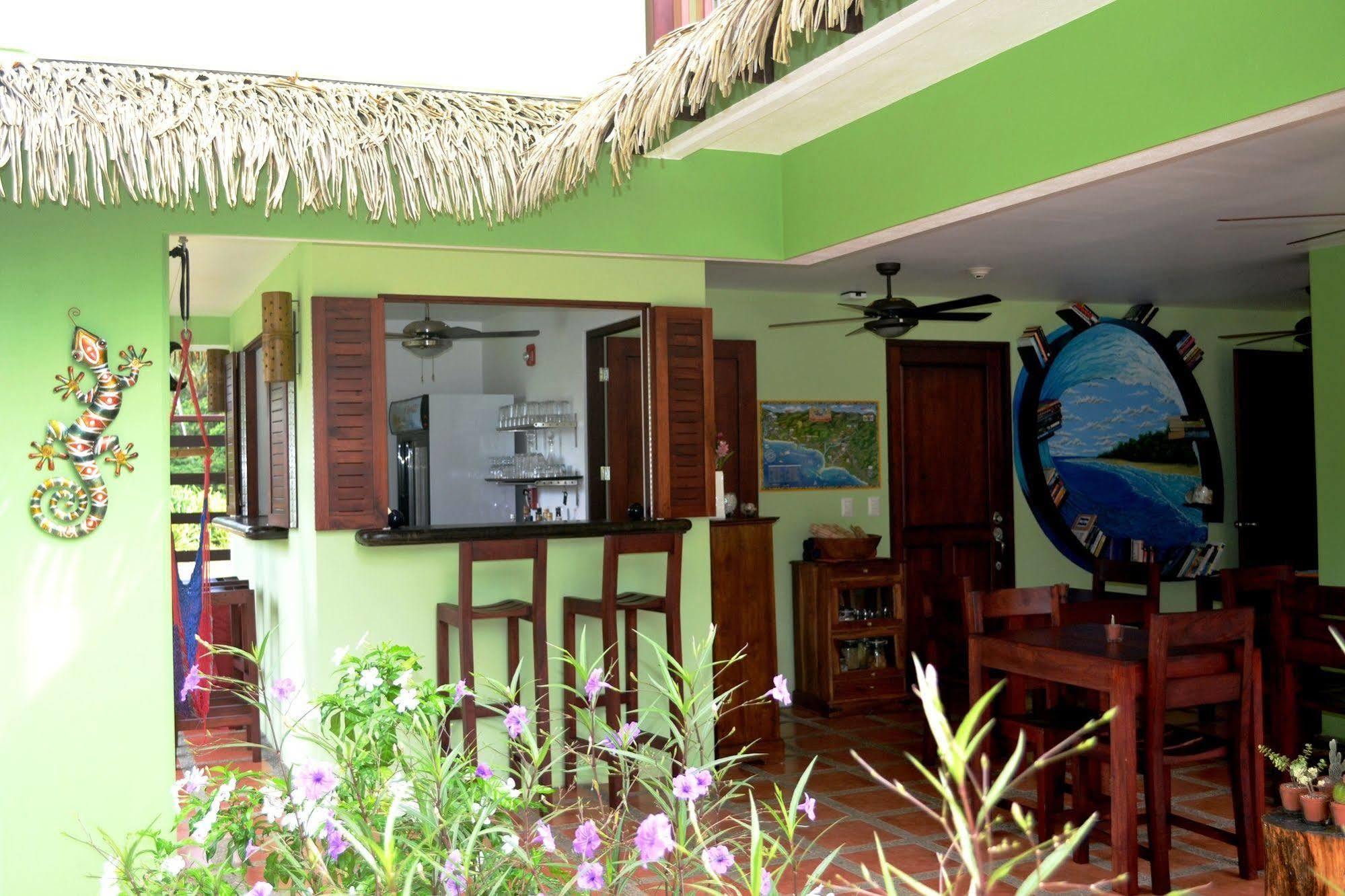 Mavi Surf Hotel Dominical Extérieur photo